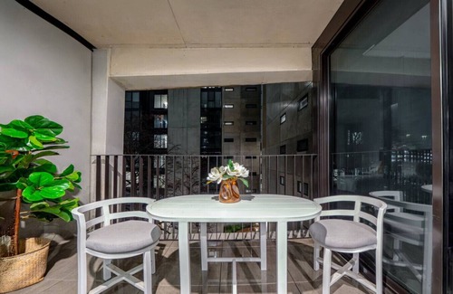 Reid Apartment | Cosy 2BR in Reid w/t free wifi/parking