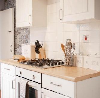 Canterbury House | Cosy 3 Bedroom House - Private & Central - Ultra WiFi