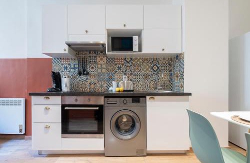 Lepante Quarter Apartment | Cosy and Trendy 3 Bedrooms train tramway