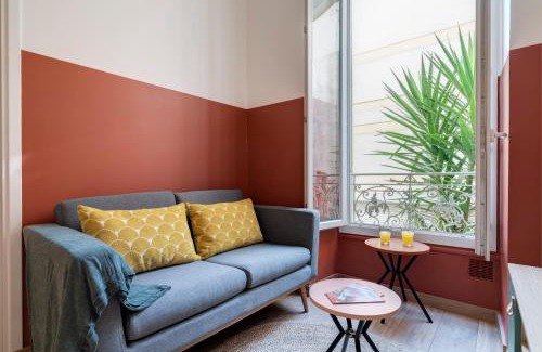 Lepante Quarter Apartment | Cosy and Trendy 3 Bedrooms train tramway