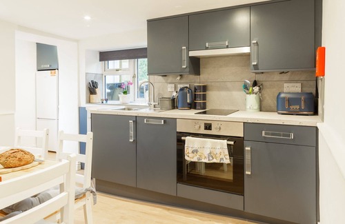 Ebrington Cottage | Cosy and welcoming holiday cottage - Clare's Cottage