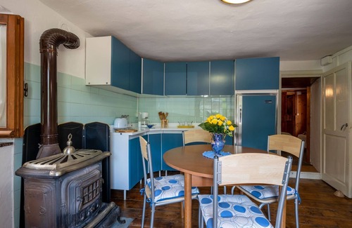Calasca-Castiglione Apartment | Cosy apartment for 5 people with WIFI, TV, balcony and pets allowed