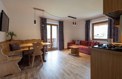 Castelbello-Ciardes Apartment | Cosy apartment “Pixnerhof - Gala” on a Farm with Wi-Fi & Mountain View