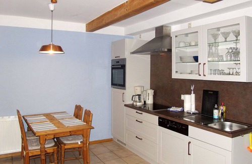 Altenkirchen Villa | Cosy apartment in villa for 4 people with WIFI, TV, terrace and pets allowed