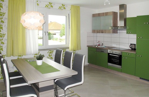 Donnerskirchen Apartment | Cosy apartment for 6 guests with WIFI, A/C, TV, terrace and pets allowed