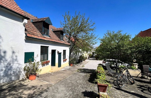 Morbisch am See Apartment | Cosy apartment for 3 people with WIFI, TV and terrace
