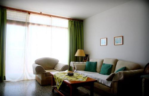 Puerto del Carmen Apartment | Cosy apartment close to the beach!