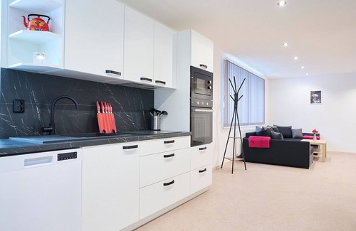 Desna Apartment | Cosy apartment for 4 people with pool, WIFI, TV and patio