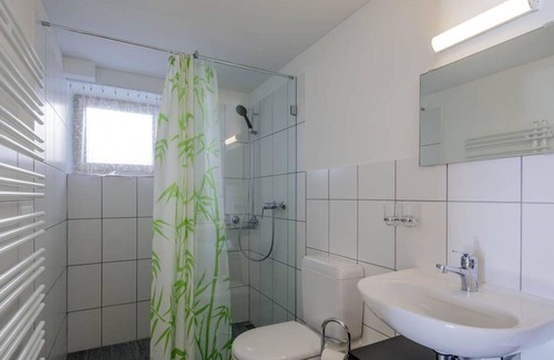 Grisons Apartment | Cosy apartment for 2 guests with TV