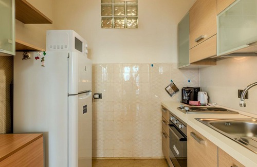 Malcesine Apartment | Cosy apartment for 3 guests with A/C, WIFI, TV, patio, pets allowed and panoramic view
