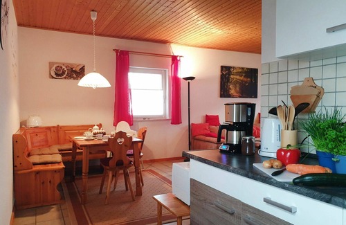 Thalfang Apartment | Cosy apartment for 4 people with WIFI, TV, terrace, pets allowed and parking
