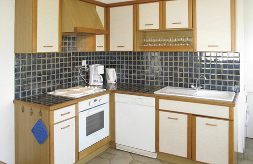 Cap-Ferret Apartment | Cosy apartment for 4 guests with TV, terrace and pets allowed