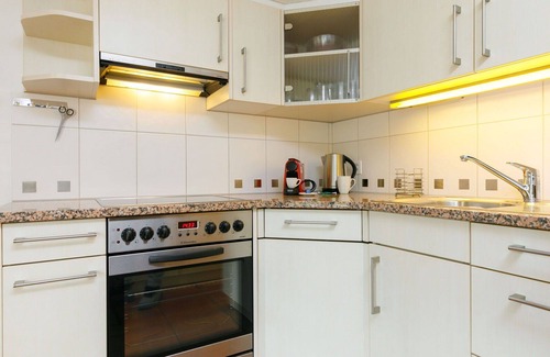 Capriasca Apartment | Cosy apartment for 4 guests with WIFI, pool, TV, patio, pets allowed and panoramic view