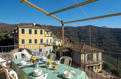 Vasia Apartment | Cosy apartment for 4 guests with WIFI, TV, balcony and pets allowed