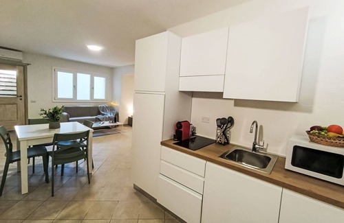 Baja Sardinia Apartment | Cosy apartment for 4 people with WIFI, A/C and TV