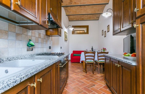 Volterra Apartment | Cosy apartment for 4 guests with pool, WIFI, TV and pets allowed