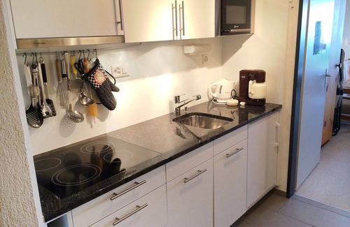 Acletta Apartment | Cosy apartment for 4 people with WIFI, pool, TV, balcony and panoramic view