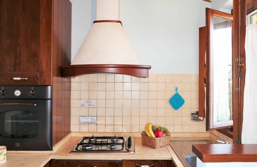 Bucine Apartment | Cosy apartment for 4 people with pool, WIFI, TV, terrace and pets allowed