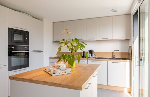 Nevez Apartment | Cosy apartment for 4 people with WIFI, TV, balcony and parking
