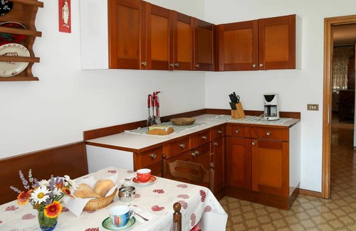 Coredo Apartment | Cosy apartment for 6 guests with WIFI, TV, patio and pets allowed