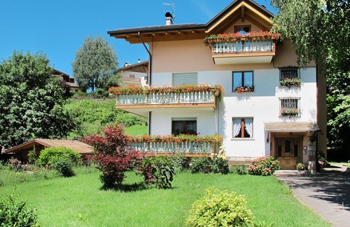 Coredo Apartment | Cosy apartment for 6 guests with WIFI, TV, patio and pets allowed