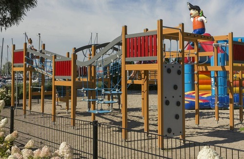 Dordtse Biesbosch Apartment | Cosy apartment for 6 guests with WIFI, TV, terrace and parking