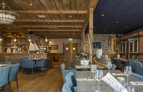 Dordtse Biesbosch Apartment | Cosy apartment for 6 guests with WIFI, TV, terrace and parking