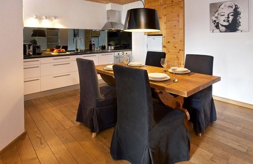 Lenzerheide Apartment | Cosy apartment for 5 people with TV and balcony