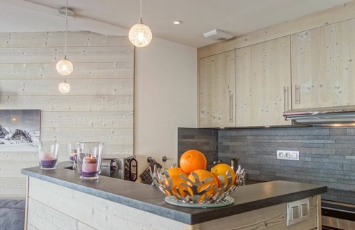 Val Claret Apartment | Cosy apartment for 8 guests with WIFI, TV and balcony