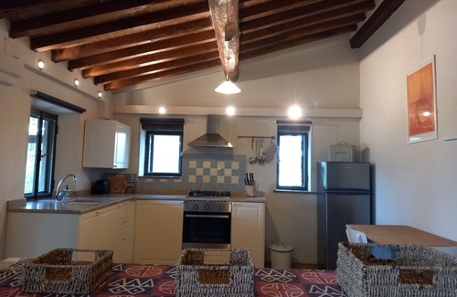 San Macario In Monte Villa | Cosy apartment in villa for 2 guests with pool, WIFI, patio, panoramic view and parking
