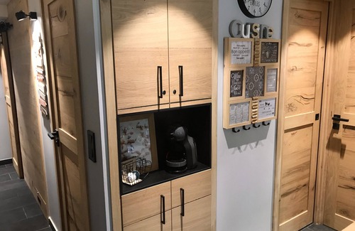 Meribel Village Apartment | COSY APARTMENT IN SKI SKI - SWIMMING POOL - SOUTH TERRACE - VILLAGE MERIBEL