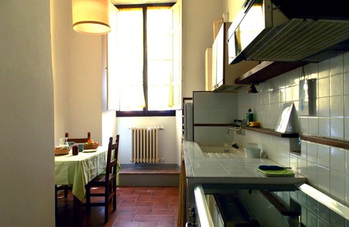 Scarperia e San Piero Villa | Cosy apartment in villa for 2 guests with pool, WIFI, TV and panoramic view