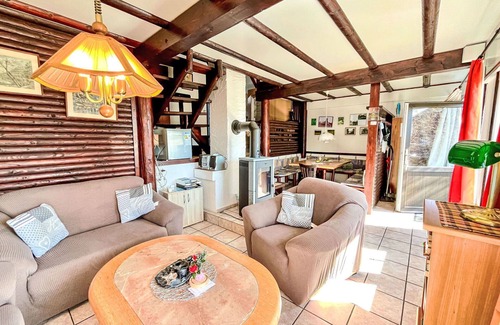 Feriendorf Frankenau House | Cosy apartment in villa for 4 people with WIFI, TV and patio