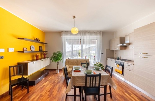 Citta Sant'Angelo Villa | Cosy apartment in villa with WIFI, A/C, hot tub, pool, TV, patio, pets allowed, panoramic view