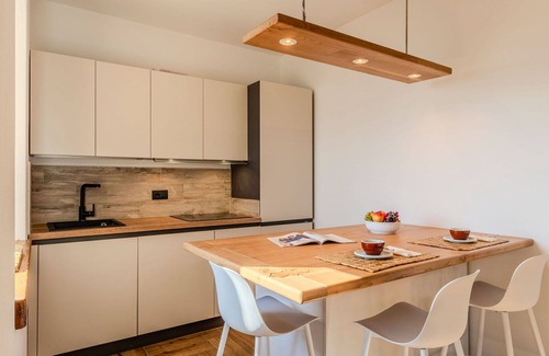 Sorico House | Cosy apartment in villa for 6 people with WIFI, TV, patio and pets allowed