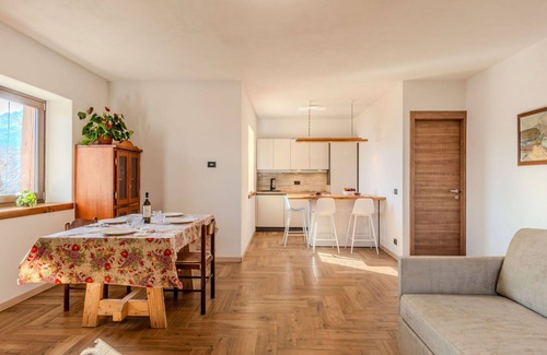 Sorico House | Cosy apartment in villa for 6 people with WIFI, TV, patio and pets allowed
