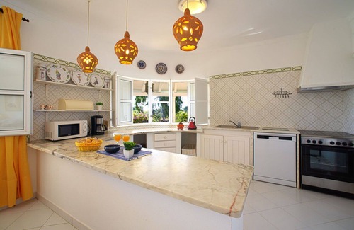 Luz de Tavira House | Cosy apartment in villa for 4 people with WIFI, pool, TV and terrace