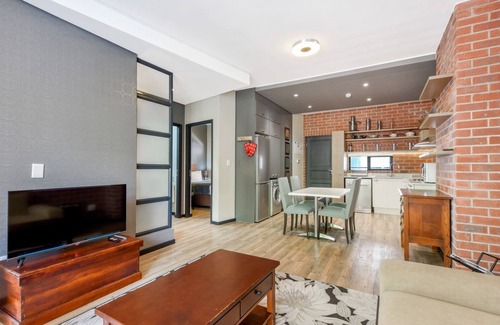 Greater Johannesburg Metropolitan Area Apartment | Cosy Apartment in the heart of Rosebank