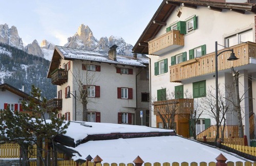 San Giovanni di Fassa Apartment | Cosy apartment for 8 guests with WIFI, TV and balcony