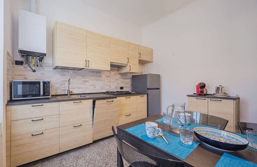 Riva Trigoso Apartment | Cosy apartment for 4 people with WIFI, TV and balcony