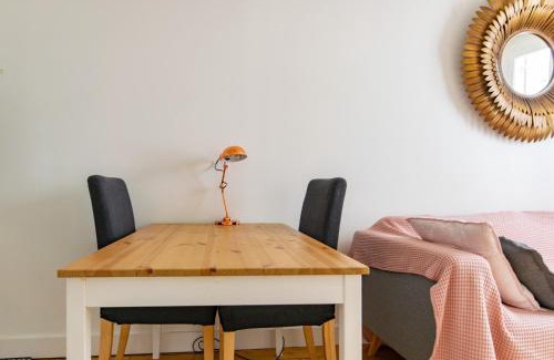 Vignerons Apartment | Cosy au Chateau et Bois Métro L1