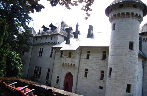 Serrieres-en-Chautagne House | Cosy castle with pool in Serri res en Chautagne