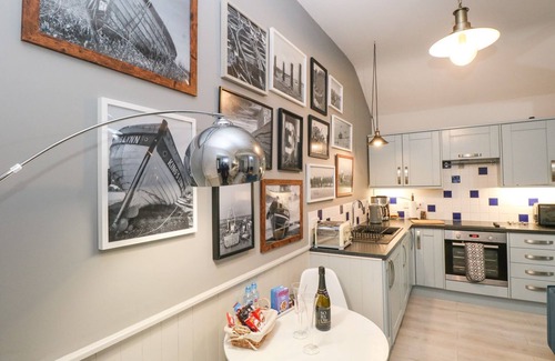 North Elmham Cottage | COSY COTTAGE, romantic, with open fire in North Elmham