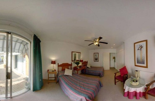 Edenvale House | Cosy Den B&B Luxury Guest House Style