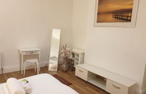 Newcastle-upon-Tyne Apartment | Cosy Family Flat