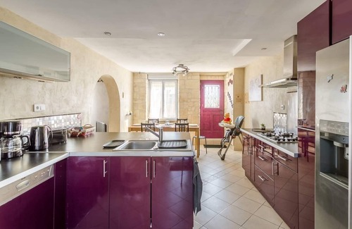 Montry House | ★ Cosy Family Home, 5 min to Disneyland Paris ★