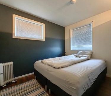 Tromsdalen Apartment | Cosy flat near Cable car and The Arctic Cathedral