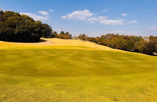 Greater Johannesburg Metropolitan Area Apartment | Cosy Golf Estate Apartment