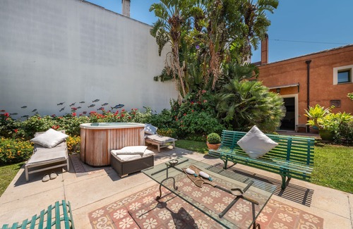 Monserrato House | Cosy Holiday Home with Wi-Fi, Air Conditioning, Garden, Terrace & Jacuzzi