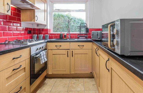 Newcastle-Under-Lyme House | Cosy Home in Stoke on Trent